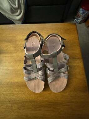 JSport by Jambu Kaia Adjustable Strap Sport Sandals Grey/Pink